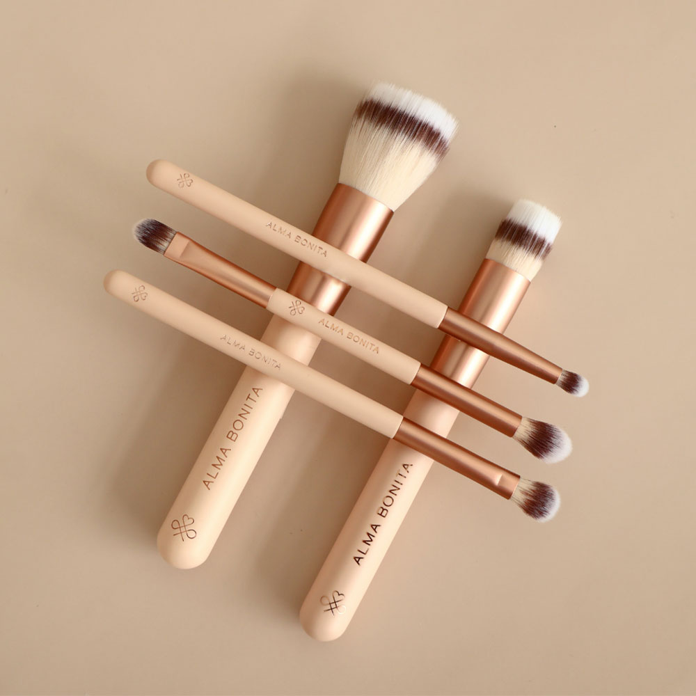 Kit de 5 Brochas de maquillaje Alma Bonita #219, #144, #143, #214, #218