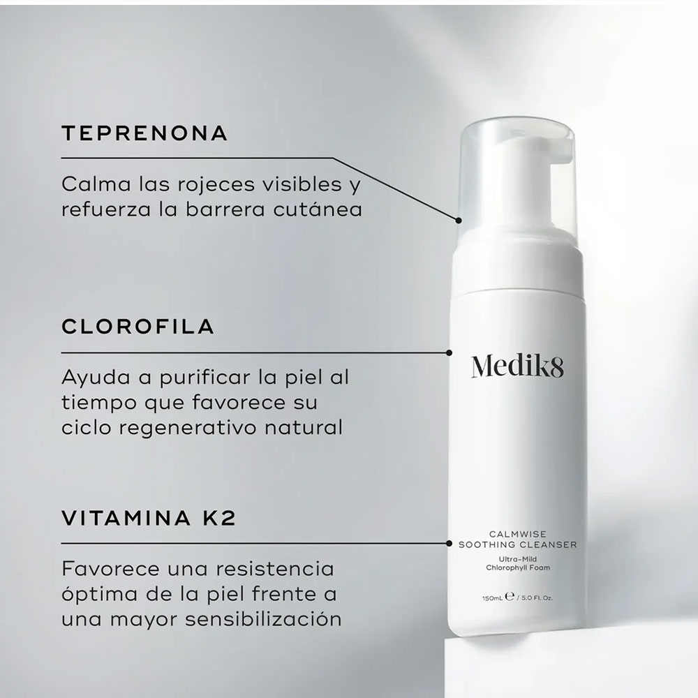 Limpiador Facial Medik8 Calmwise Soothing Cleanser para piel sensible y con rosácea 150 ml