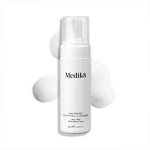 Limpiador Facial Medik8 Calmwise Soothing Cleanser para piel sensible y con rosácea 150 ml