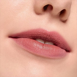 Labial Essence Blur Soufflé Matte Lip Cream 01 Deep Scroll