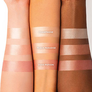 Iluminador líquido ICONIC London Rollaway Glow Rose Potion